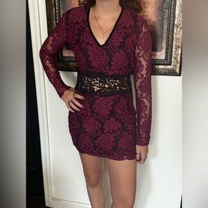 Romeo & Juliet Burgundy Black Womens Mesh lace Sheer Illusion Mini Sexy Dress M
